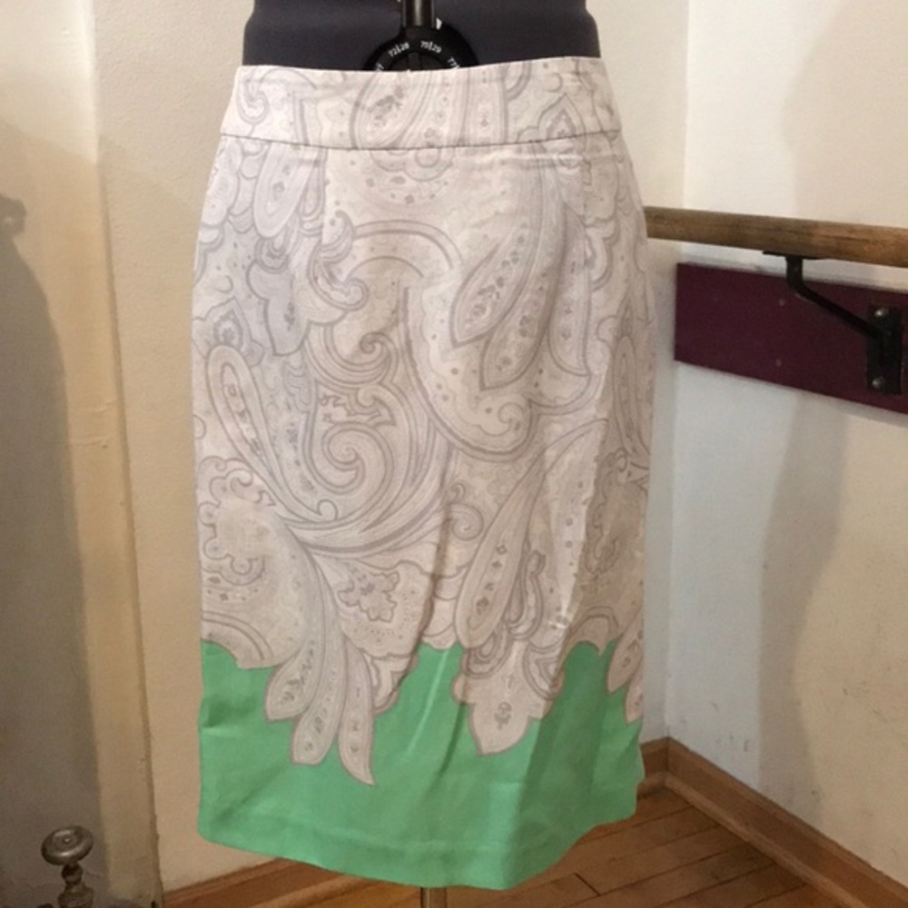 Banana Republic skirt Sz 4